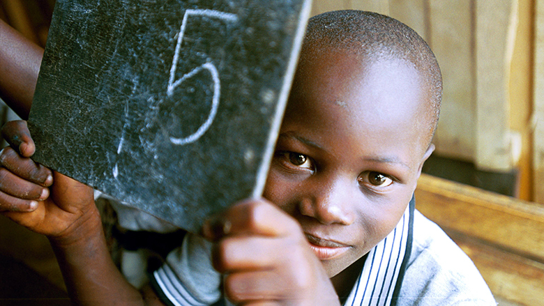 توظيف المعارف لتشجيع التنمية توظيف المعارف لتشجيع التنمية