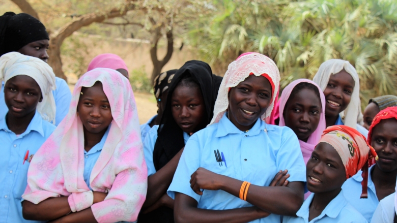 تمكين الفتيات والنساء - التقرير السنوي لمجموعة البنك الدولي تمكين الفتيات والنساء - التقرير السنوي لمجموعة البنك الدولي